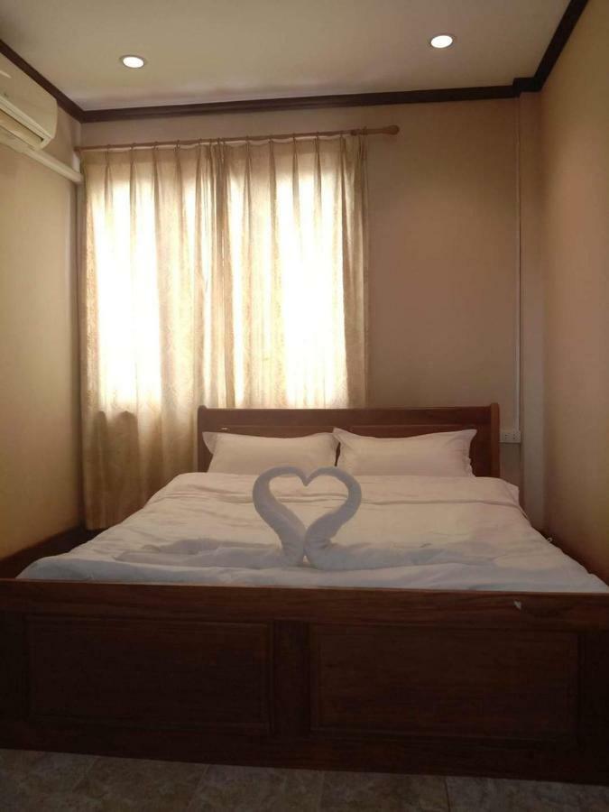 Green Land Hotel Ban Nongdouang Kültér fotó